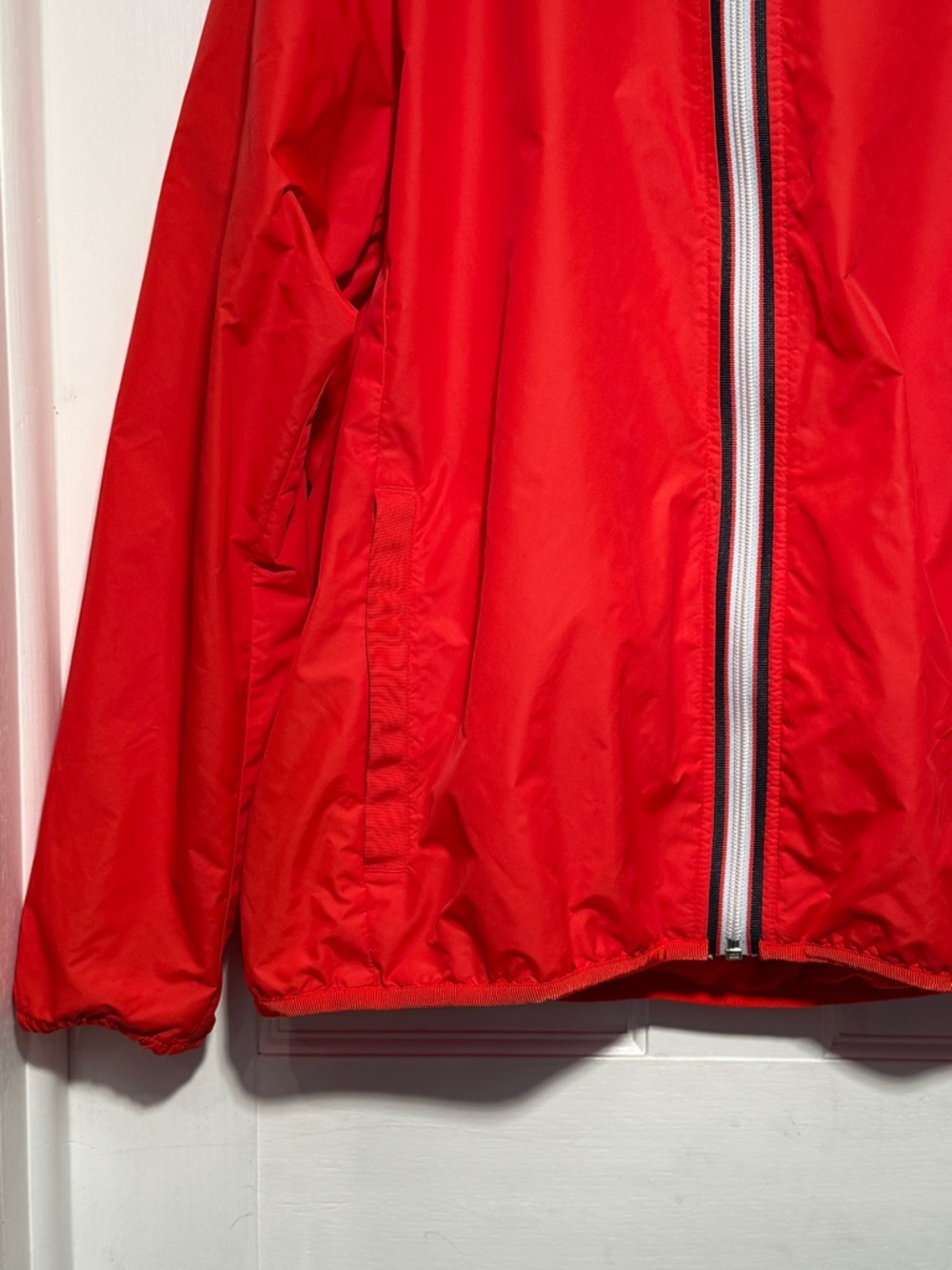 Athleta Red Lightweight Hooded Jacket Zip Front Windbreaker XL Women - Picture 3 of 16